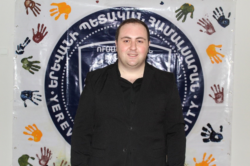 Խաչիկ Աբաջյան